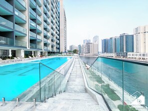 Interior - Elegant Studio Private Jacuzzi & Canal View (Dubai)