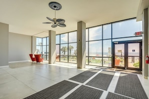 Apartment (0 Bedroom) | Interior