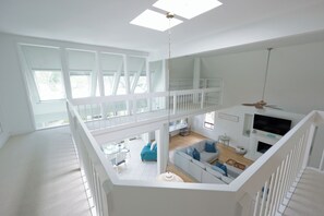 Televisor intel·ligent, llibres, pantalles d'ordinador i impressores 