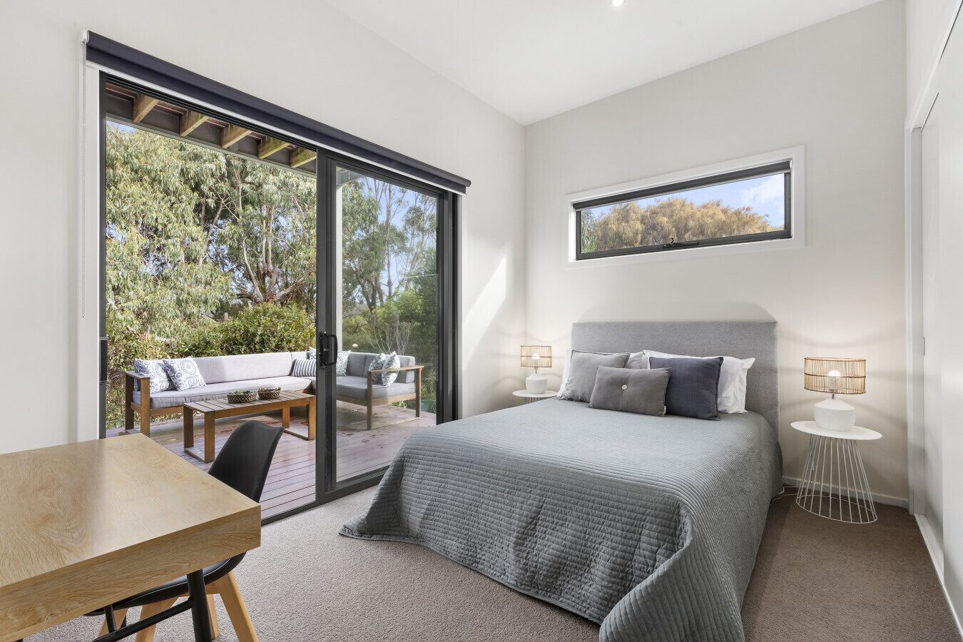 4 Schlafzimmer, Schreibtisch, Bügeleisen/Bügelbrett, Reisekinderbett