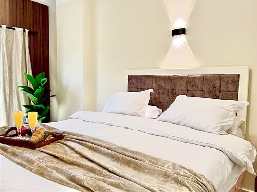 Charming 2-bedroom apartment in Downtown Aswan with AC