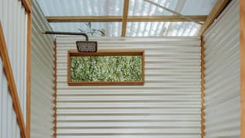 Towels, soap, shampoo, toilet paper