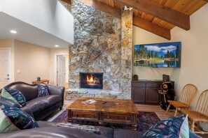 Smart TV, fireplace - Three Bedroom Vacation Home (VH4) (Incline Village)