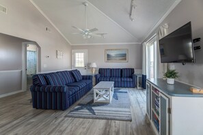 TV - Sea Time - Corolla, Ocean Sands, Oceanside Retreat, 280 Yds to Beach, Close to Golf and Shopping (Corolla)