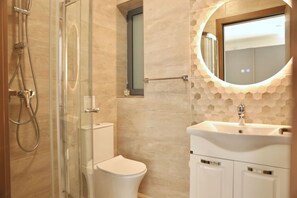 Casa, para fumadores | 3 habitaciones 