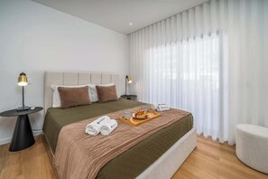 3 dormitorios, tabla de planchar con plancha, wifi gratis y ropa de cama