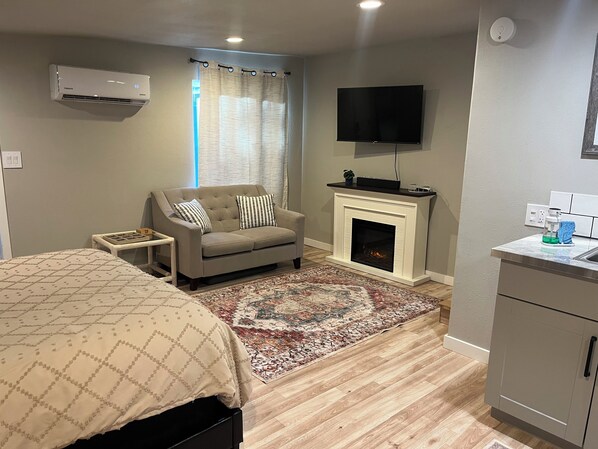 1 makuuhuone, silitysrauta/-lauta, Wi-Fi, vuodevaatteet