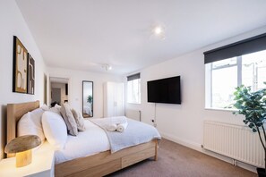 1 soverom, strykejern/-brett, wi-fi (inkludert) og sengetøy