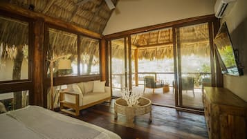 Fer et planche Ă  repasser, Wi-Fi, draps fournis