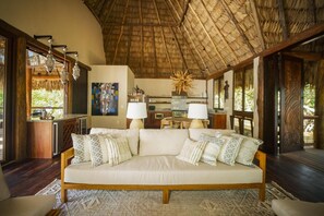 Smart TV, DVD player, stereo