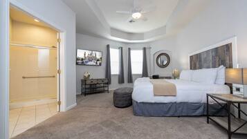Desk, iron/ironing board, WiFi, bed sheets