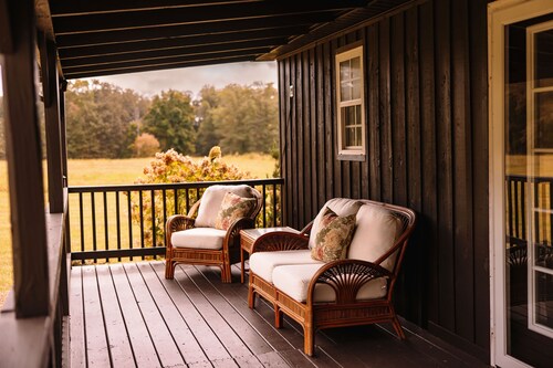 Post Oak Cabin- McMinnville, TN