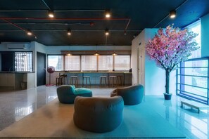 Deluxe Room | Living area - Kinboshi Hostel Silom (Bangkok)