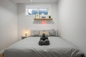 2 camere, una scrivania, ferro/asse da stiro, Wi-Fi