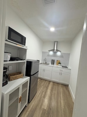Microwave, stovetop