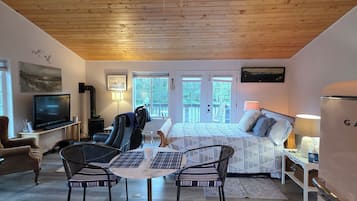 1 chambre, bureau, fer et planche à repasser, Wi-Fi gratuit