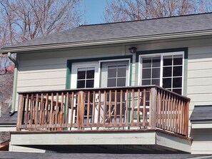 Exterior detail -  River Rest Loft on the Link River (Klamath Falls)
