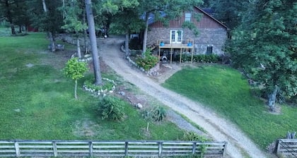 Granny & Pap’s place, 3 bedroom retreat in the heart of the Ouachita mountains
