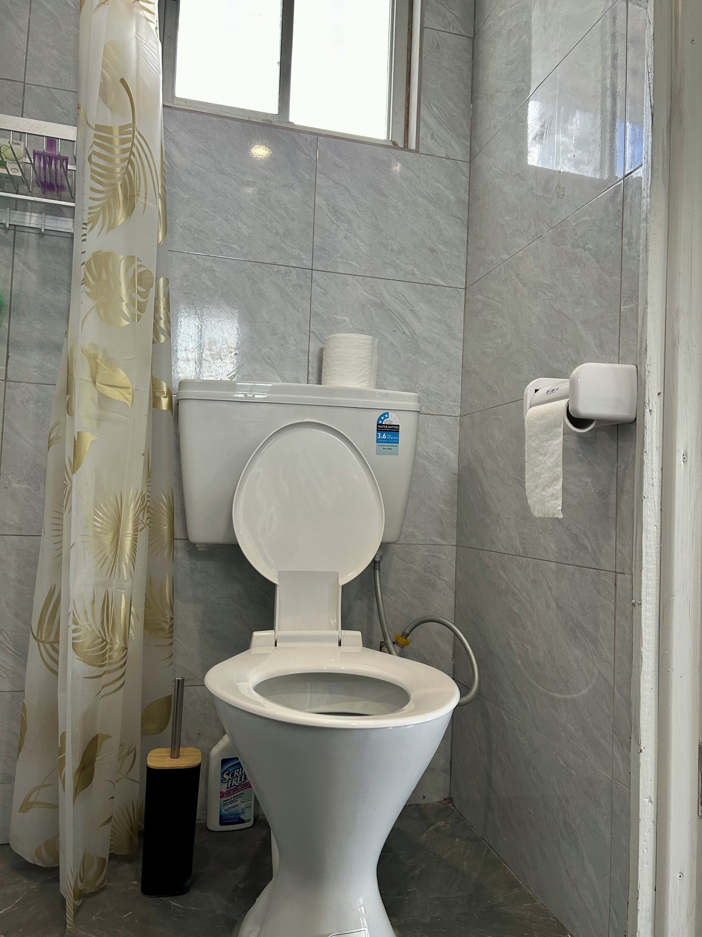 Douche, serviettes fournies