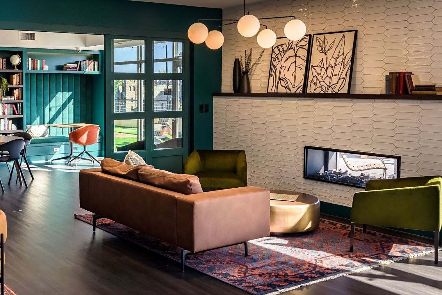 Télévision, chaîne hi-fi