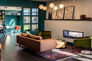 电视、立体声音响