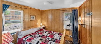 Lakefront Cabin on Lake Content Near St Germain
