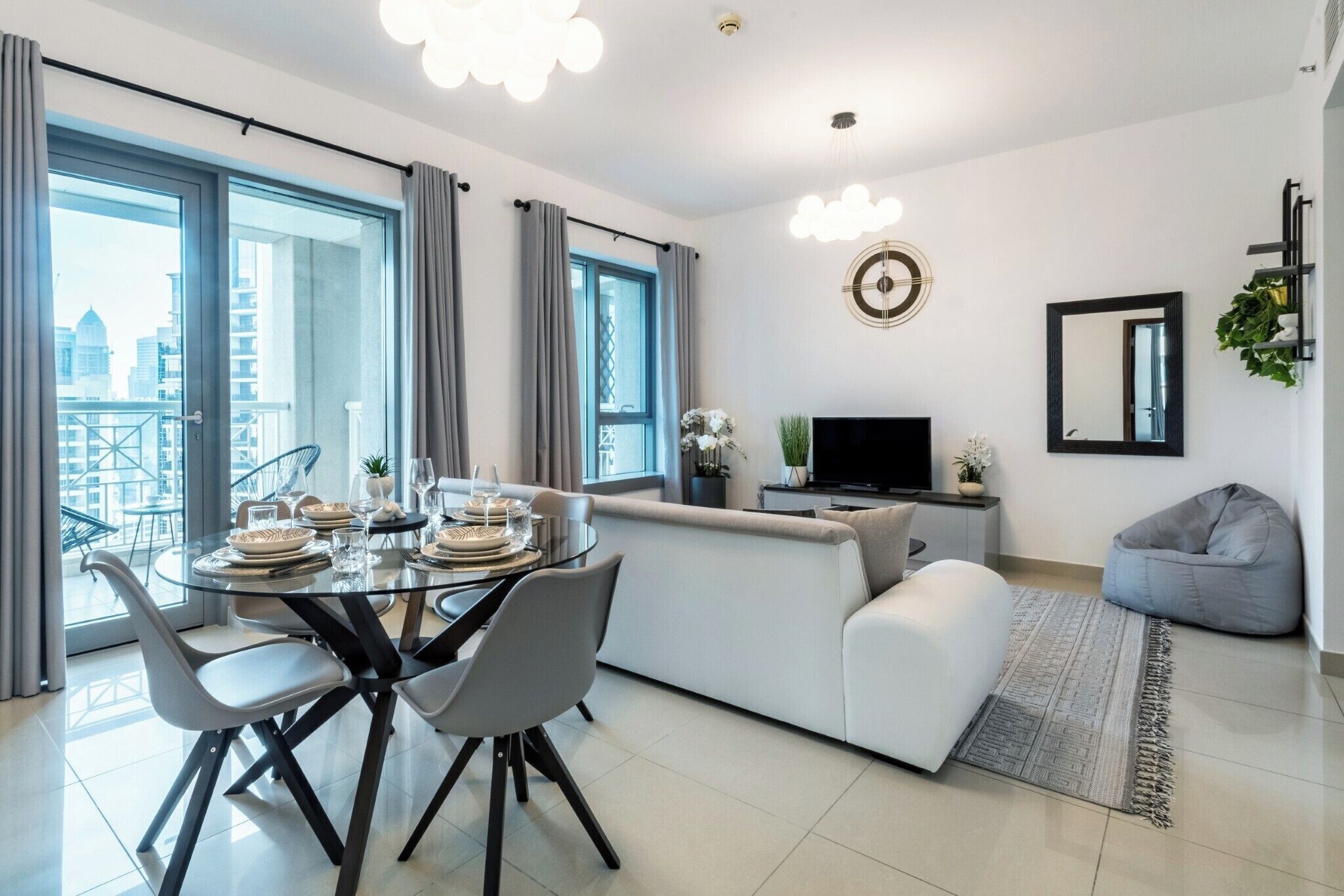 华丽公寓, 1 间卧室, 阳台, 城市景观 | 客房内用餐