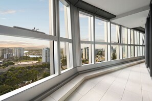 Interior - Amazing View with Pool Spa & Parking@Jewel Residences (Surfers Paradise)