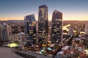 المنشأة من الخارج