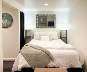 1 bedroom, WiFi, bed sheets - Beautiful Riviera Guest Suite in Private Forest, Conveniently Located Retreat (Santa Barbara)