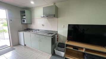 1 Bedroom G/F accessible unit | Private kitchen