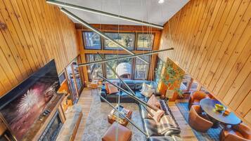 Smart TV, fireplace, video games, books