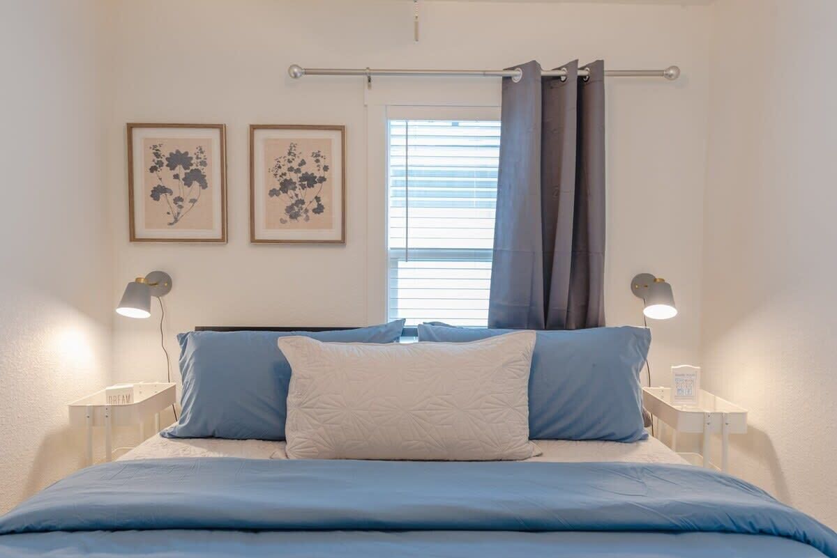 2 bedrooms, iron/ironing board, free WiFi, bed sheets