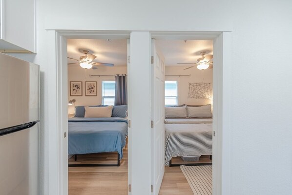 2 chambres, fer et planche à repasser, Wi-Fi gratuit, draps fournis