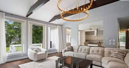 The Mansion Hotel-style