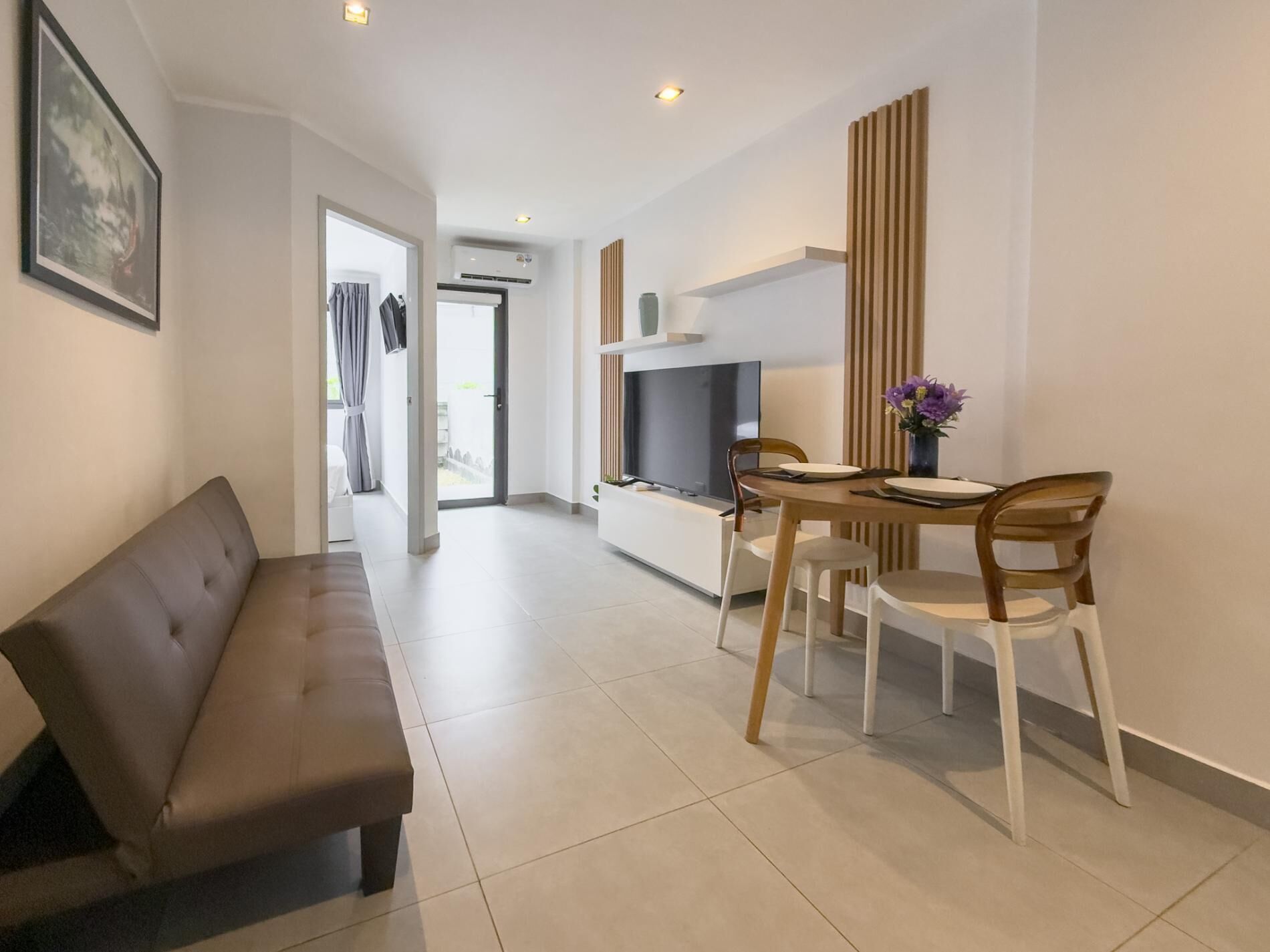 Comfort Apartment, Balcony, Garden View | Private kitchen | Fridge, microwave, stovetop, cookware/dishes/utensils