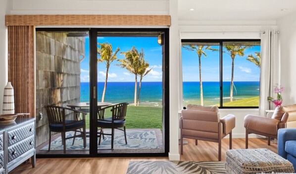 Smart-TV, Bücher, Stereoanlage