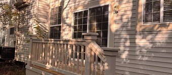 Spacious 4BR Family-Friendly Retreat sleeps 8