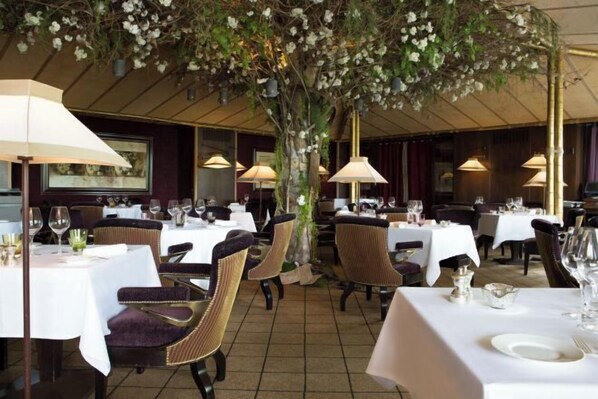 Restaurant - La Réserve Genève Hotel & Spa (Geneva)