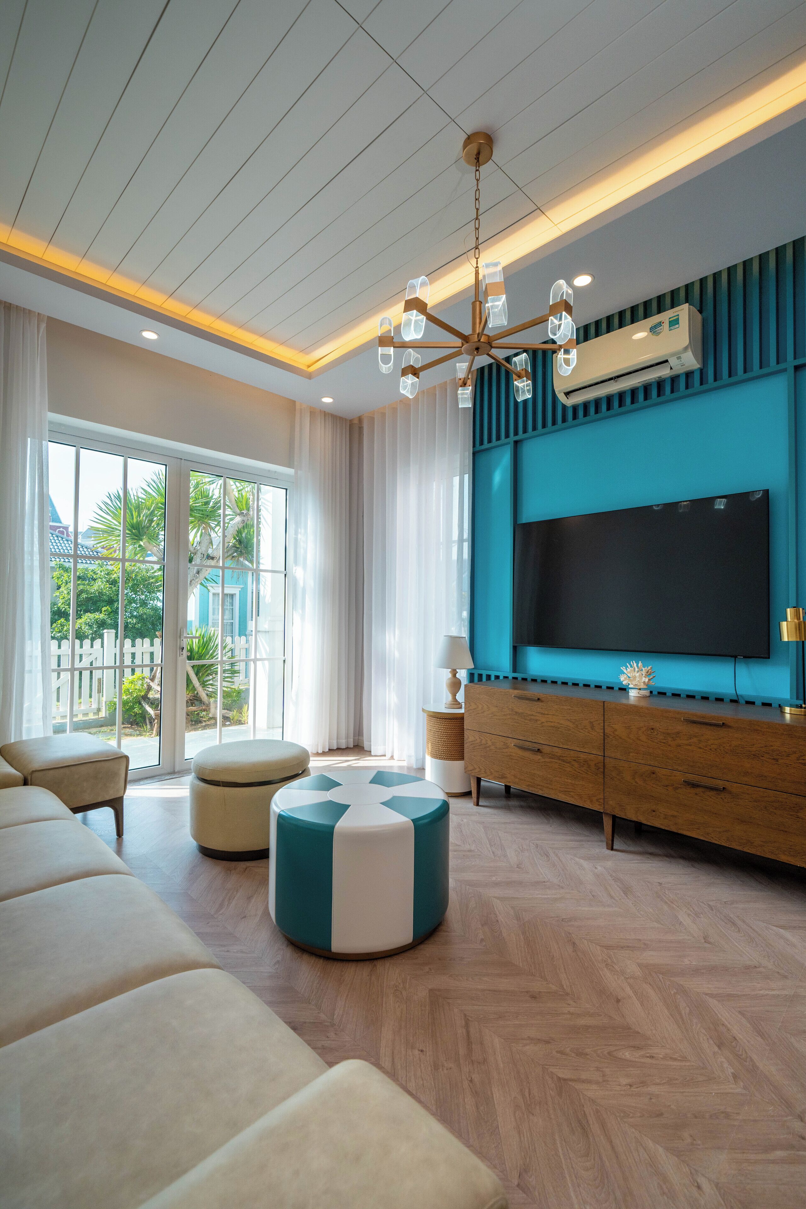 Luxury Villa, Beach View | Living area