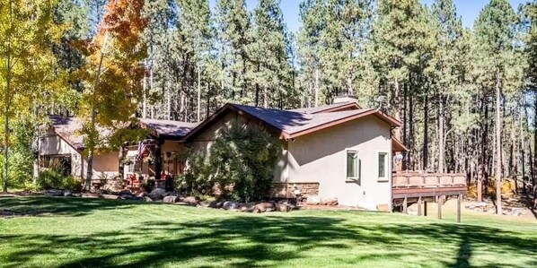 المنشأة من الخارج