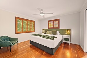 4 soveværelser, strygejern/strygebræt, internetforbindelse, sengetøj