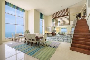 Cribs/infant beds - Hilton Dubai the Walk (Dubai)