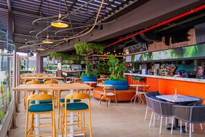 Bar (en la propiedad)