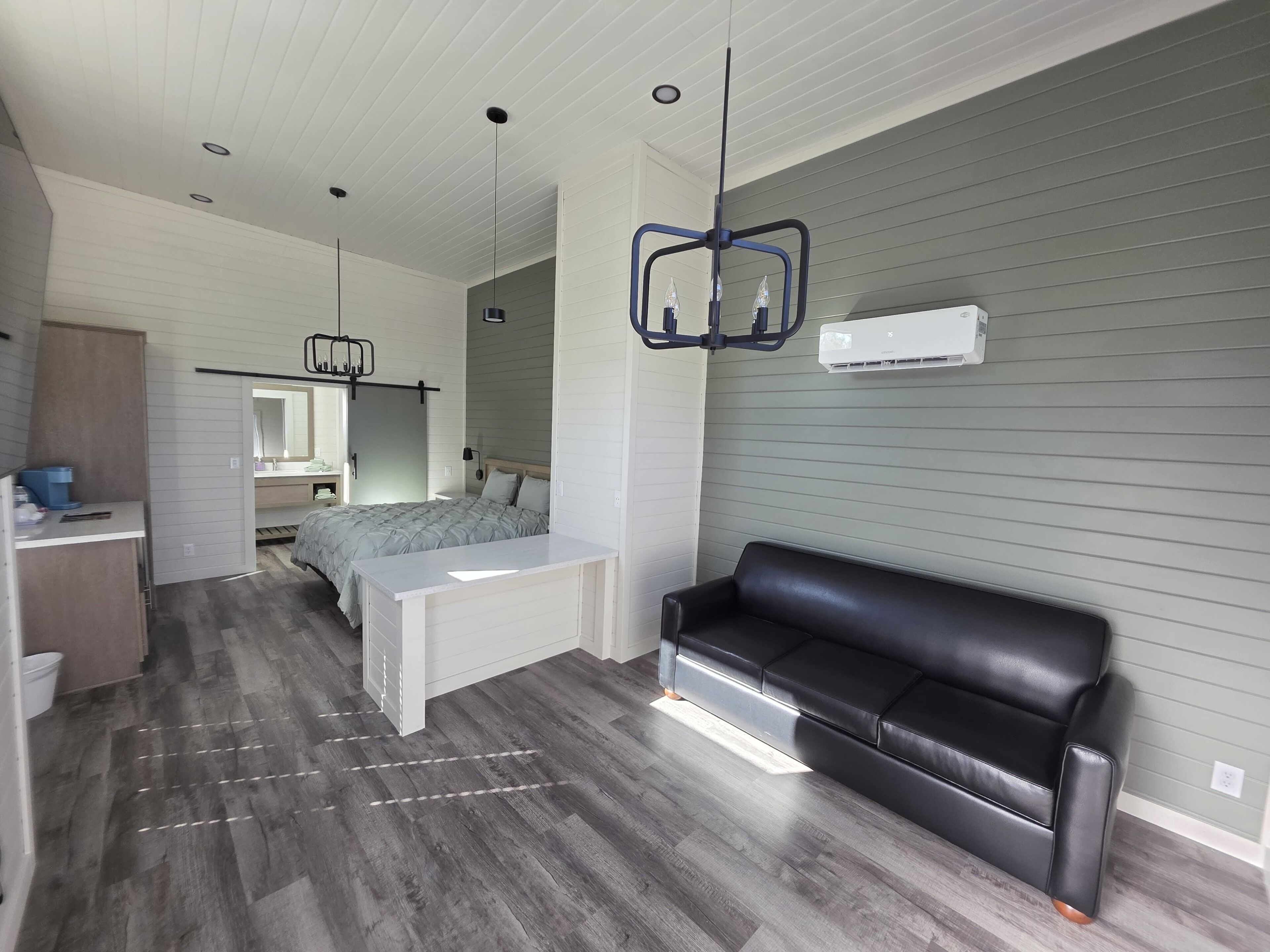 럭셔리 캐빈, 파티오 | 무료 WiFi, 침대 시트