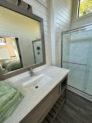 Chalet Luxe, patio | Salle de bain