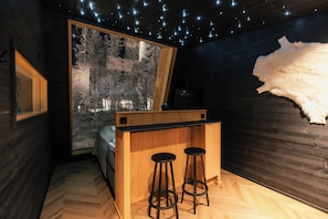 Exclusive Double Room, 1 Katil Ratu (Queen), Non Smoking, Courtyard Area | Wi-fi percuma, cadar katil