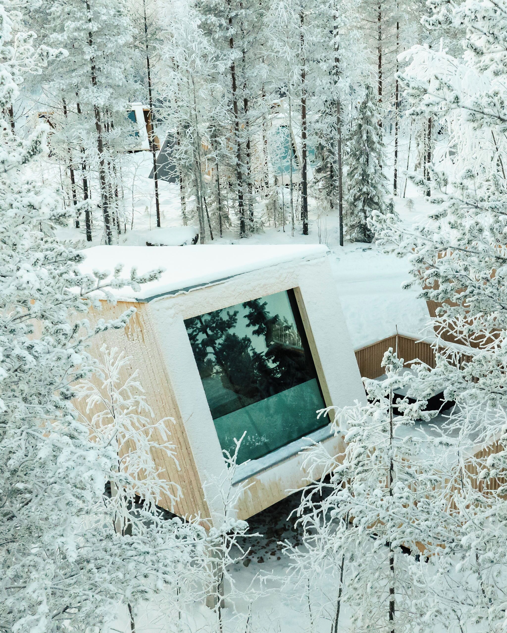 Glow Spa Chalets with Jacuzzi | 免费 WiFi、床单