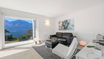 Familienvilla, Mehrere Schlafzimmer, 2 Bäder, Bergseite (Villa Mondacce) | Blick auf die Berge