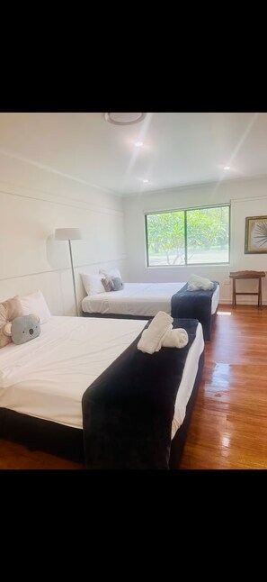 5 Schlafzimmer, Bügeleisen/Bügelbrett, WLAN, Bettwäsche